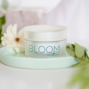 Young Living Bloom Brightening Cream® rozjaśniający krem  do twarzy